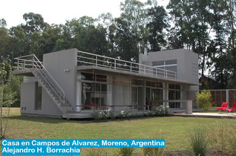 Casa en Campos de Alvarez, Moreno, Provincia de Buenos Aires, Argentina / Arq. Alejandro H. Borrachia