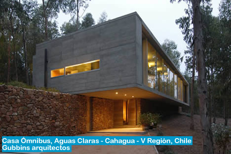 Casa �mnibus, Aguas Claras - Cahagua - V Regi�n, Chile / Gubbins arquitectos